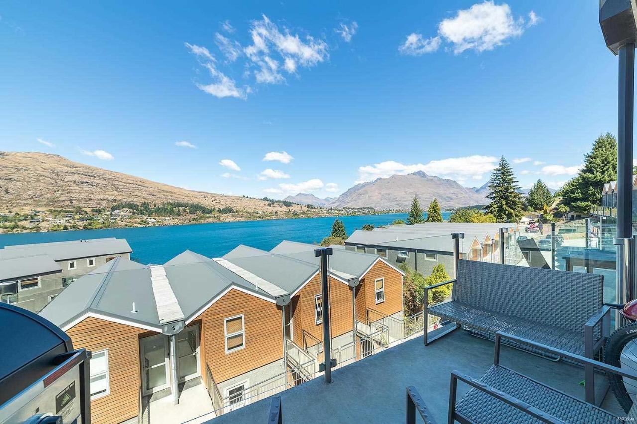 Alpine Village Views Queenstown Exterior photo